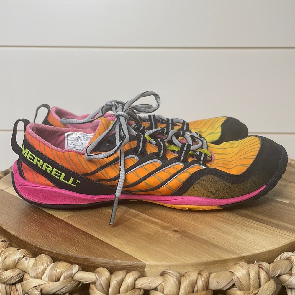 MERRELL Lithe Glove Cosmo Pink US Size 5.5 Trail Running Hiking